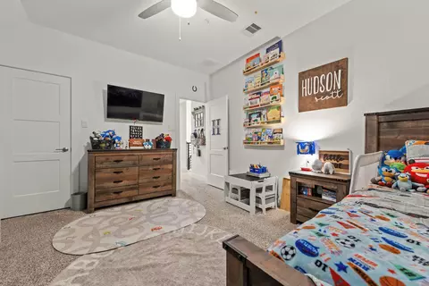 Bedroom - 10009 Gray Jay Ct, Conroe, TX 77384 photo 5 of 5