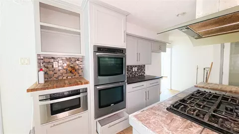 Kitchen - 17826 Mahogany Forest Dr, Spring, TX 77379 photo 3 of 4