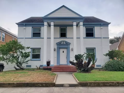4309 Ursuline St, Galveston, TX 77550
