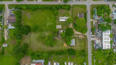 5620 Spindle Dr, Houston, TX 77086