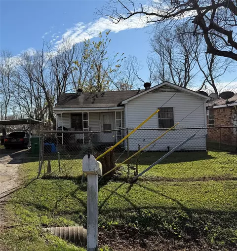 7994 Sparta St, Houston, TX 77028