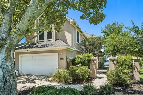 1607 Schooner Pt, Willis, TX 77318