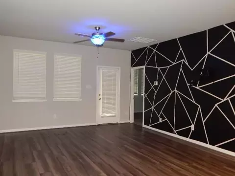 Living - 7103 Silverleaf Oak St, Conroe, TX 77304 photo 2 of 5