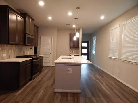 Other - 7103 Silverleaf Oak St, Conroe, TX 77304 photo 1 of 4