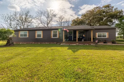 384 County Road 2046, Hull, TX 77564
