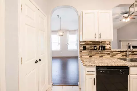 Entry Way - 303 Burris Park Dr, Spring, TX 77373 photo 7 of 9