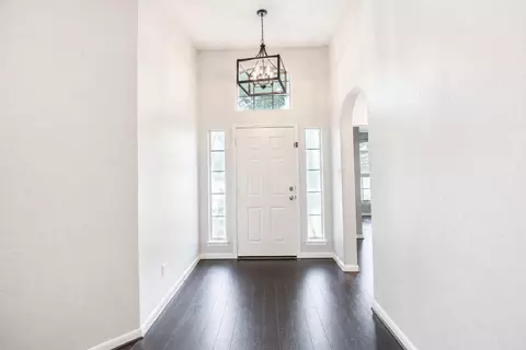 Entry Way - 303 Burris Park Dr, Spring, TX 77373 photo 2 of 9