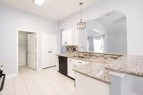 Kitchen - 303 Burris Park Dr, Spring, TX 77373 photo 1 of 4