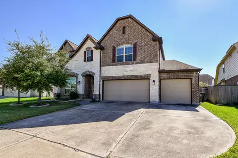 2446 Flowering Brook Ln, Sugar Land, TX 77479