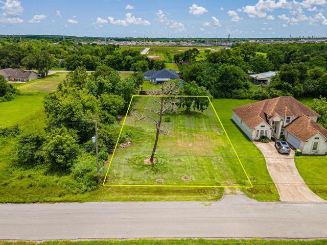 4905 Lawndale St, La Marque, TX 77568
