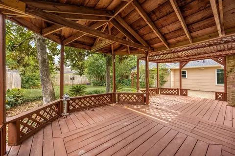 Exterior - 6623 Ampton Dr, Spring, TX 77379 photo 4 of 8