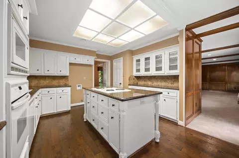 Kitchen - 6623 Ampton Dr, Spring, TX 77379 photo 2 of 5