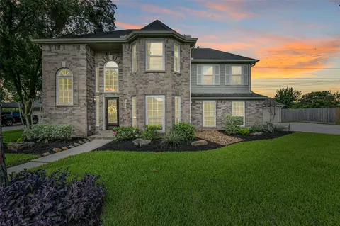 1806 Middlecreek St, Friendswood, TX 77546