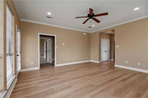 Living - 1904 Debbie Dr, Bryan, TX 77802 photo 4 of 5