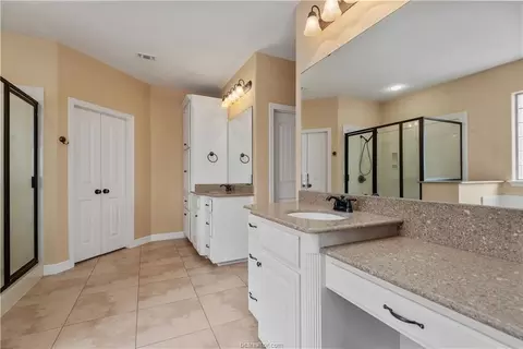 Bath - 1904 Debbie Dr, Bryan, TX 77802 photo 1 of 3