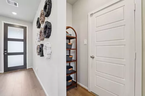 Entry Way - 2121 Rawls Ranch Dr, Conroe, TX 77301 photo 5 of 6