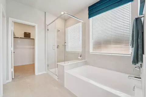 Bath - 2121 Rawls Ranch Dr, Conroe, TX 77301 photo 3 of 7