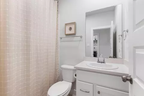 Bath - 444 Texoma Plains Dr, Conroe, TX 77304 photo 2 of 2