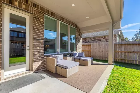 Exterior - 444 Texoma Plains Dr, Conroe, TX 77304 photo 2 of 4