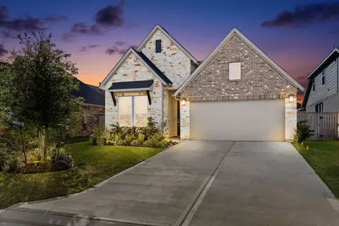 Exterior - 444 Texoma Plains Dr, Conroe, TX 77304 photo 1 of 4