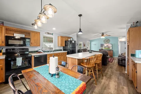 Kitchen - 69 Key Largo Loop, Point Blank, TX 77364 photo 1 of 1