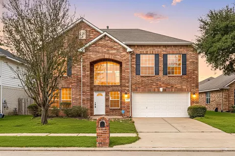 19226 Crescent Pass Dr, Tomball, TX 77375
