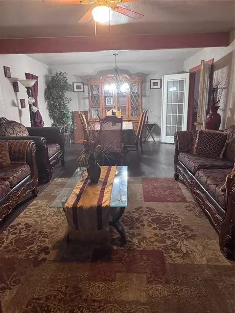 2519 Garapan St, Houston, TX 77091