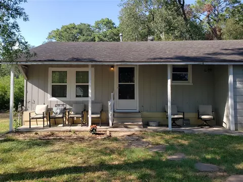 2017 Cherry Dr, Dickinson, TX 77539 photo 1