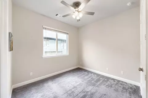 Bedroom - 17071 Easter Lily Dr, Conroe, TX 77385 photo 4 of 5