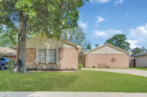 Exterior - 6611 Archgate Dr, Spring, TX 77373 photo 2 of 5