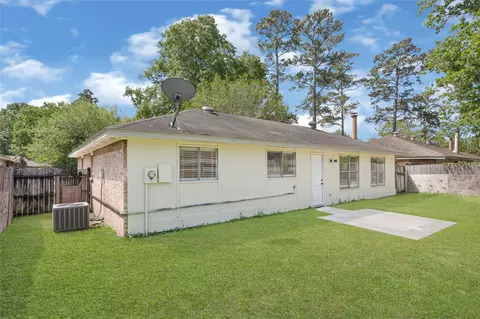 Exterior - 6611 Archgate Dr, Spring, TX 77373 photo 4 of 5