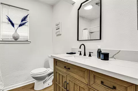 Bath - 6611 Archgate Dr, Spring, TX 77373 photo 3 of 4