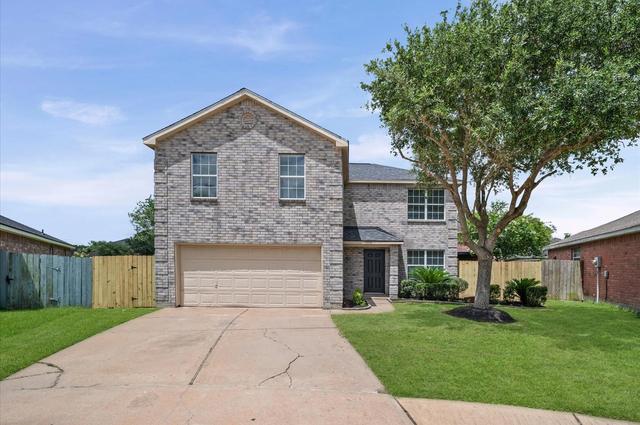 5518 Rio Alamo St, Rosharon, TX 77583