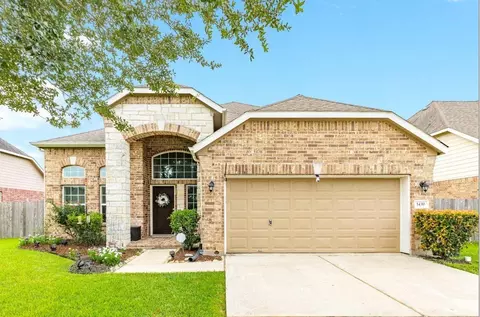 1439 Barras St, Alvin, TX 77511