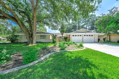 1616 Redway Ln, Houston, TX 77062