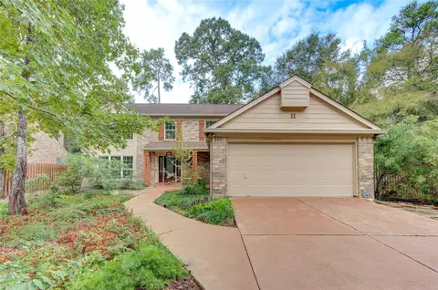 11 Thorn Berry Pl, The Woodlands, TX 77381