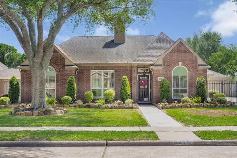 5219 Baywood Dr, Pasadena, TX 77505