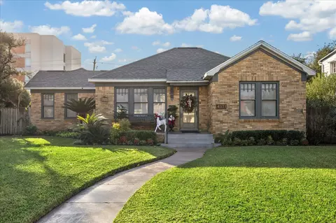4311 Sherman Blvd, Galveston, TX 77550