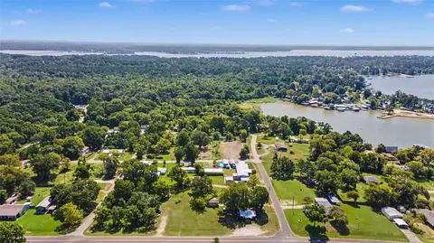 View/Area - 149 E Austin Ave, Onalaska, TX 77360 photo 1 of 2