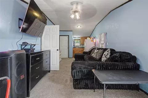 Living - 149 E Austin Ave, Onalaska, TX 77360 photo 1 of 2