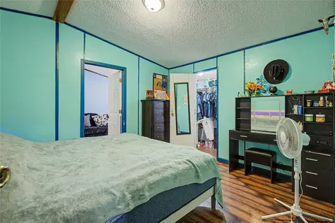 Bedroom - 149 E Austin Ave, Onalaska, TX 77360 photo 6 of 8