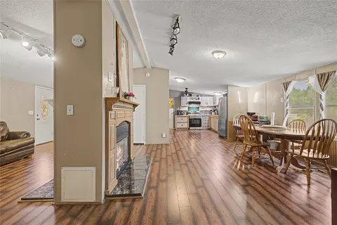Entry Way - 149 E Austin Ave, Onalaska, TX 77360 photo 1 of 3