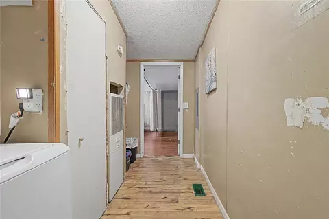 Entry Way - 149 E Austin Ave, Onalaska, TX 77360 photo 3 of 3