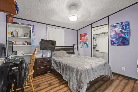 Bedroom - 149 E Austin Ave, Onalaska, TX 77360 photo 7 of 8
