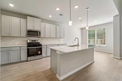 Kitchen - 2803 Clapbread Ln, Rosenberg, TX 77471 photo 2 of 5