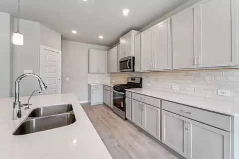 Kitchen - 2803 Clapbread Ln, Rosenberg, TX 77471 photo 5 of 5