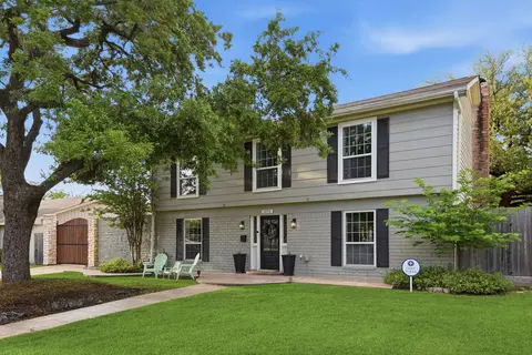10710 Bordley Dr, Houston, TX 77042