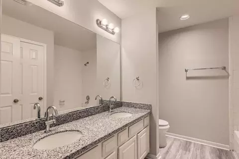 Bath - 3619 Landon Park Dr, Katy, TX 77449 photo 3 of 3