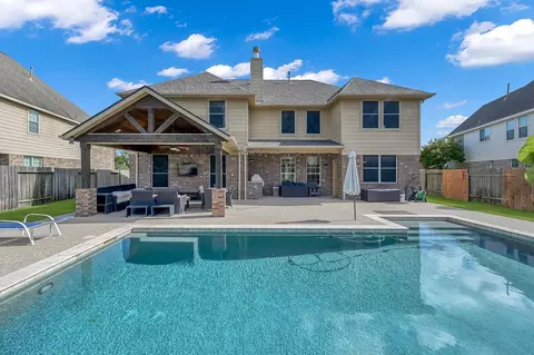 11027 Hilltop Park Ln, Cypress, TX 77433