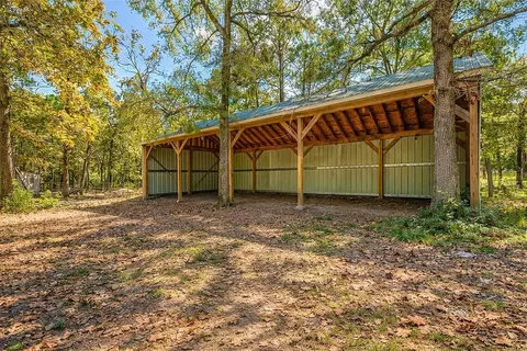 157 Oates Brothers Rd, Trinity, TX 75862 photo 2